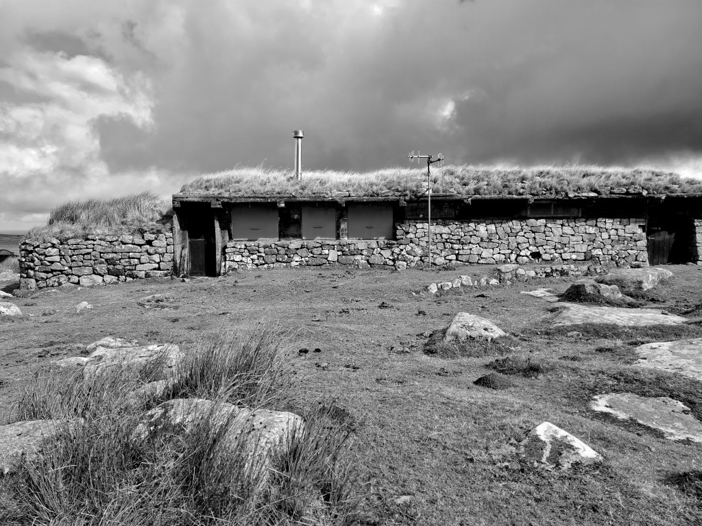 DARTMOOR Black and&nbsp;White